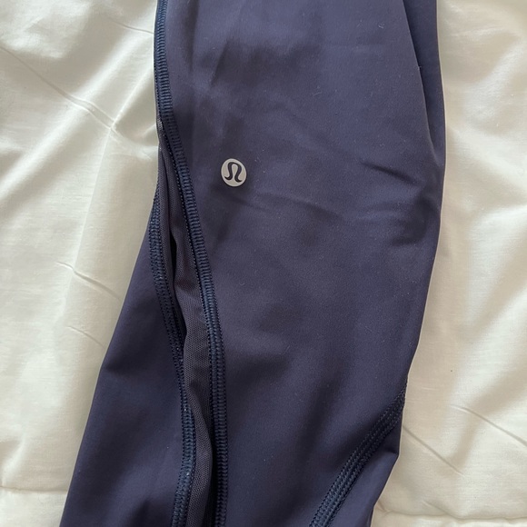 Lululemon cropped leggings! - Picture 5 of 5